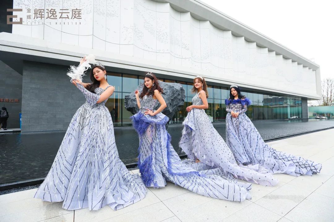 金輝輝逸云庭營銷中心 金輝輝逸云庭營銷中心開放現(xiàn)場(chǎng)實(shí)景圖